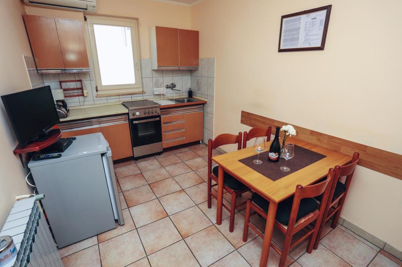 Ray Apartment Porec Esterno foto